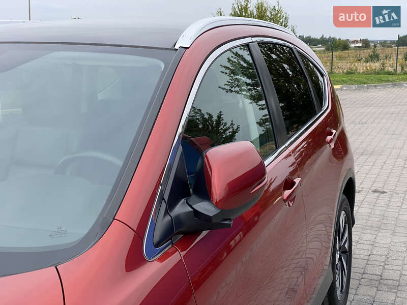Внедорожник / Кроссовер Honda CR-V 2015 в Радивилове