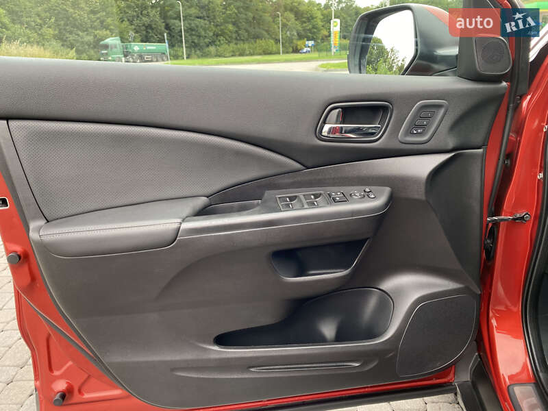 Внедорожник / Кроссовер Honda CR-V 2015 в Радивилове