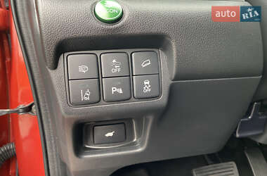Внедорожник / Кроссовер Honda CR-V 2015 в 
