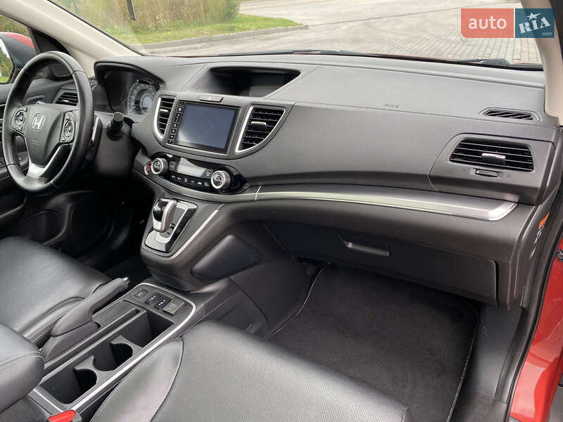 Внедорожник / Кроссовер Honda CR-V 2015 в Радивилове