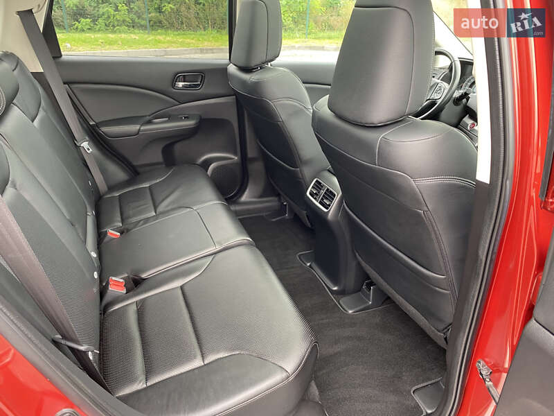 Внедорожник / Кроссовер Honda CR-V 2015 в Радивилове