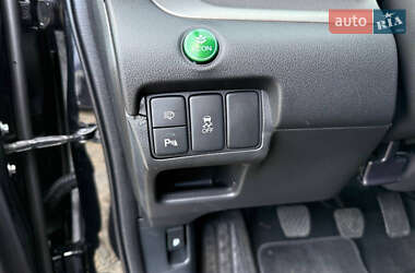 Внедорожник / Кроссовер Honda CR-V 2014 в 