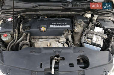 Внедорожник / Кроссовер Honda CR-V 2010 в 