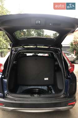 Внедорожник / Кроссовер Honda CR-V 2019 в 