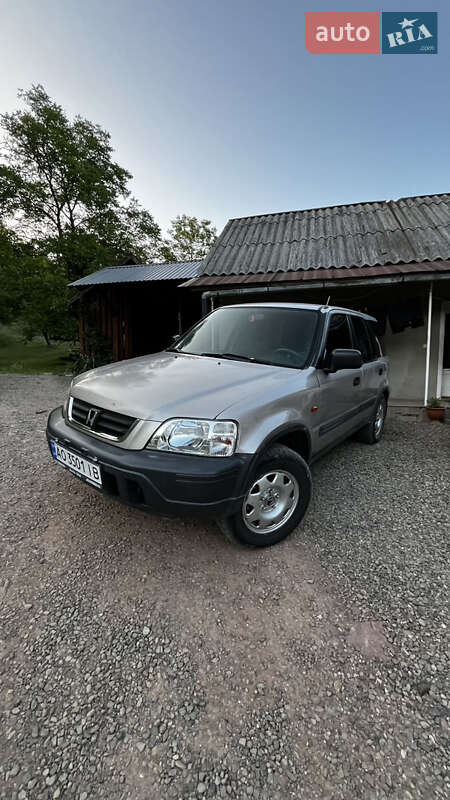 Внедорожник / Кроссовер Honda CR-V 1997 в Нереснице