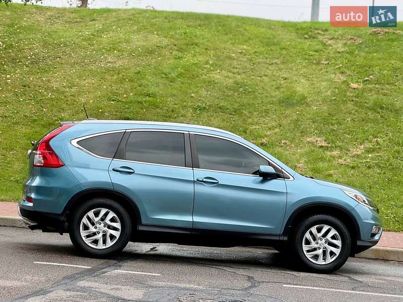 Внедорожник / Кроссовер Honda CR-V 2015 в Киеве