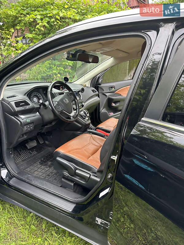 Внедорожник / Кроссовер Honda CR-V 2016 в Чернигове