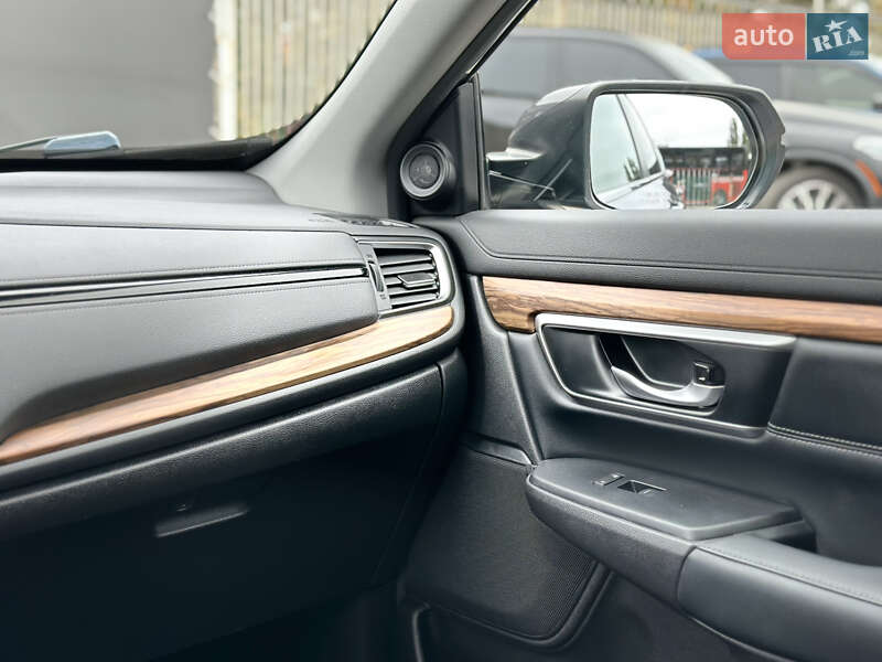 Внедорожник / Кроссовер Honda CR-V 2021 в Харькове