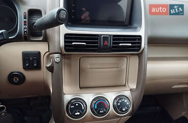 Внедорожник / Кроссовер Honda CR-V 2006 в 