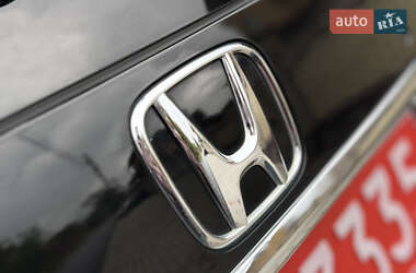 Внедорожник / Кроссовер Honda CR-V 2015 в 