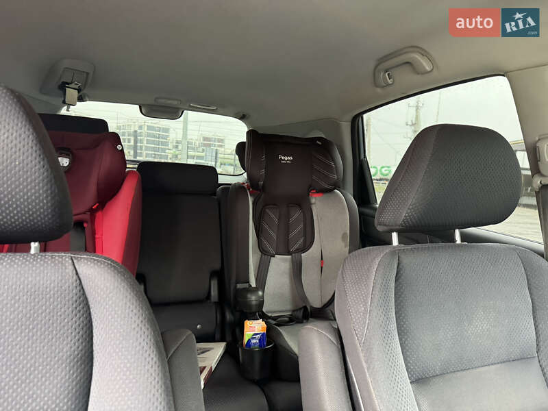 Позашляховик / Кросовер Honda CR-V 2008 в Пустомитах фото 17 Позашляховик / Кросовер Honda CR-V 2008 в Пустомитах