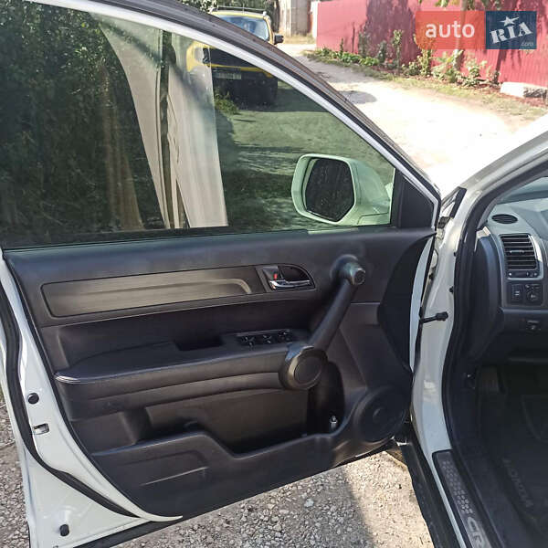 Позашляховик / Кросовер Honda CR-V 2010 в Києві фото 10 Позашляховик / Кросовер Honda CR-V 2010 в Києві