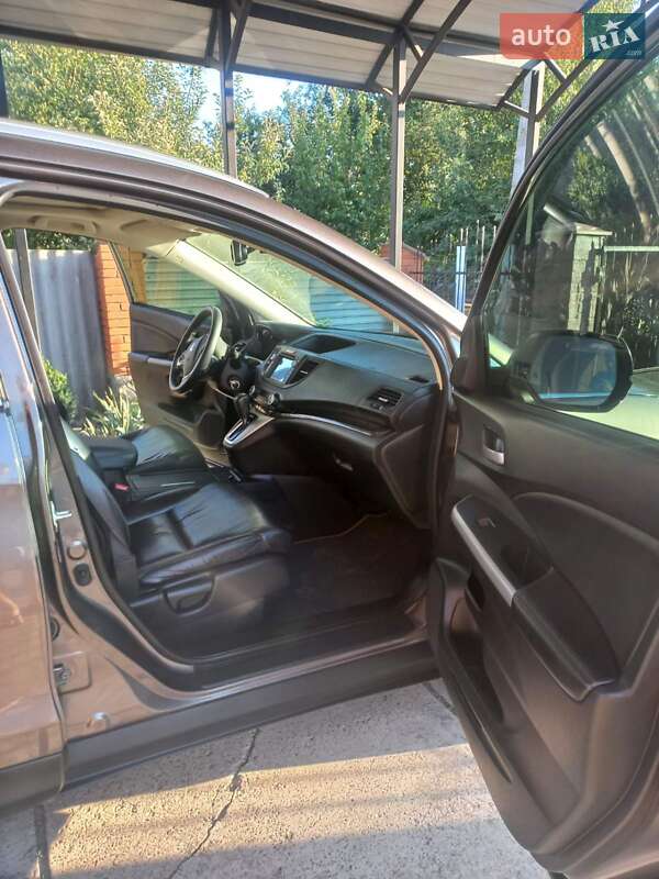 Внедорожник / Кроссовер Honda CR-V 2013 в Решетиловке
