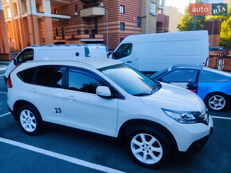 Внедорожник / Кроссовер Honda CR-V 2013 в Киеве