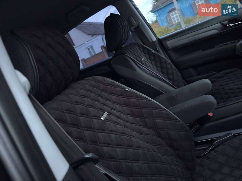 Позашляховик / Кросовер Honda CR-V 2009 в Охтирці