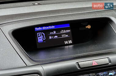 Позашляховик / Кросовер Honda CR-V 2017 в  фото 74 Позашляховик / Кросовер Honda CR-V 2017 в