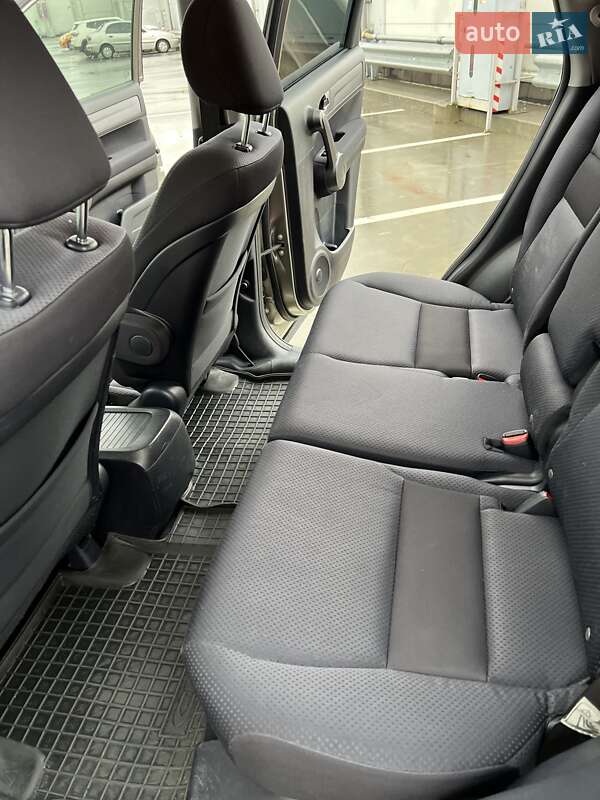 Позашляховик / Кросовер Honda CR-V 2008 в Києві