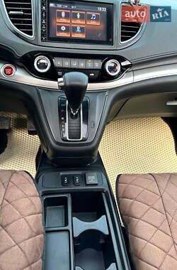 Внедорожник / Кроссовер Honda CR-V 2015 в 