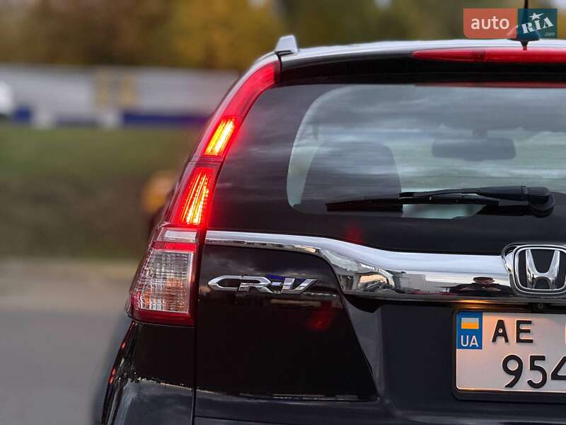 Внедорожник / Кроссовер Honda CR-V 2015 в Кривом Роге