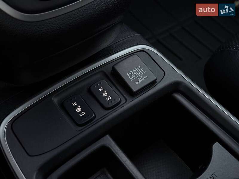 Внедорожник / Кроссовер Honda CR-V 2015 в Кривом Роге