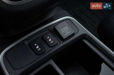 Внедорожник / Кроссовер Honda CR-V 2015 в 
