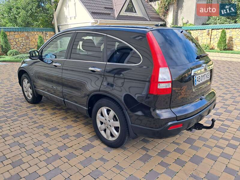 Внедорожник / Кроссовер Honda CR-V 2008 в Могилев-Подольске