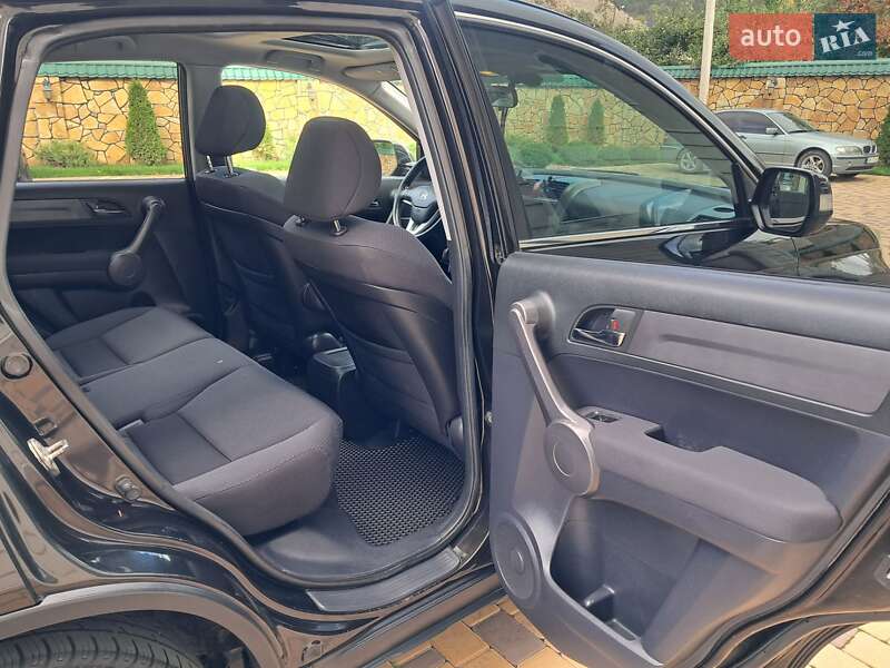 Внедорожник / Кроссовер Honda CR-V 2008 в Могилев-Подольске