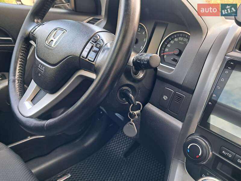 Внедорожник / Кроссовер Honda CR-V 2008 в Могилев-Подольске