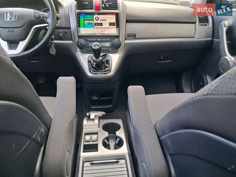 Внедорожник / Кроссовер Honda CR-V 2008 в Могилев-Подольске