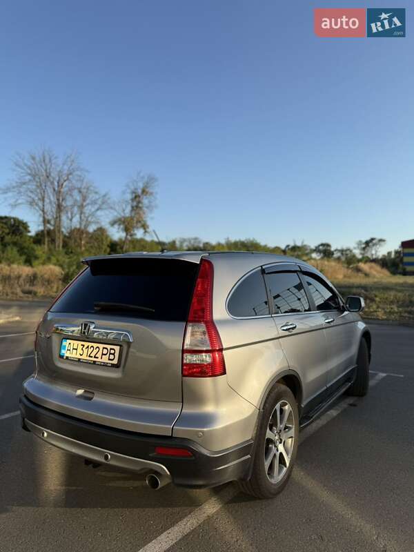 Внедорожник / Кроссовер Honda CR-V 2006 в Краматорске