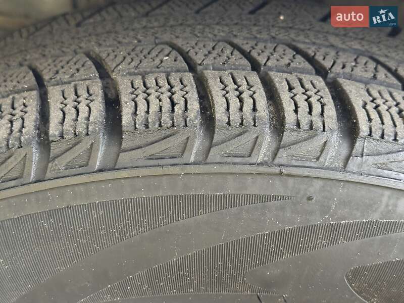 Внедорожник / Кроссовер Honda CR-V 2008 в Киеве