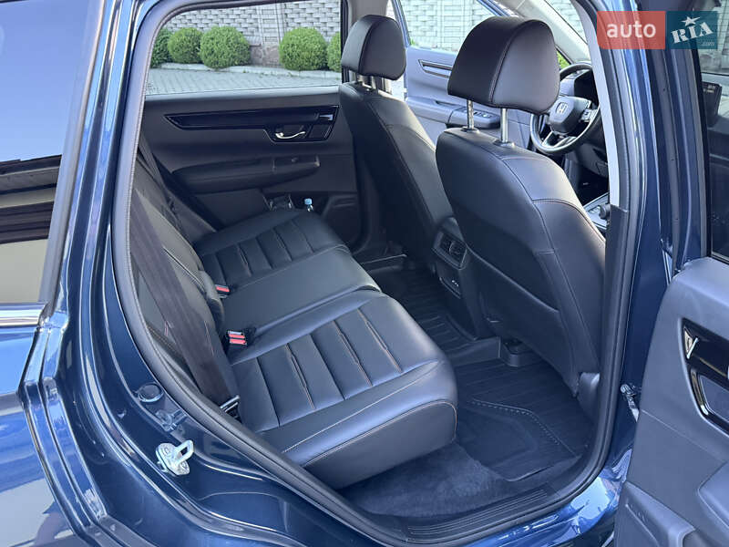 Внедорожник / Кроссовер Honda CR-V 2023 в Виннице