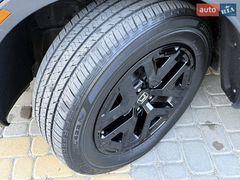 Внедорожник / Кроссовер Honda CR-V 2023 в Виннице
