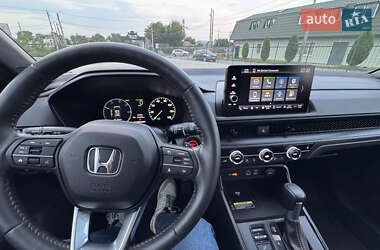 Внедорожник / Кроссовер Honda CR-V 2023 в 