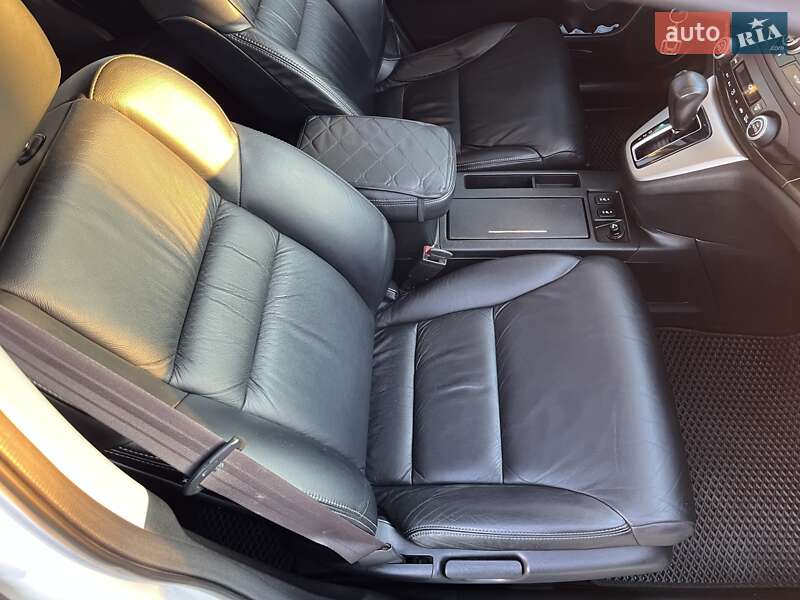 Внедорожник / Кроссовер Honda CR-V 2013 в Мукачево