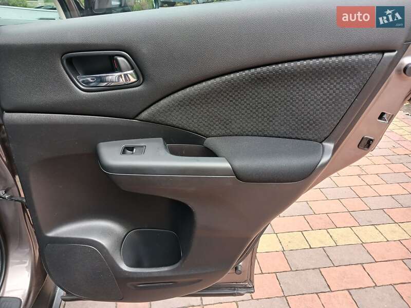 Внедорожник / Кроссовер Honda CR-V 2015 в Жовкве фото 15 Внедорожник / Кроссовер Honda CR-V 2015 в Жовкве