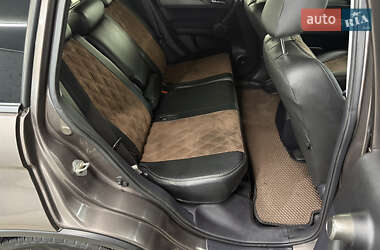 Позашляховик / Кросовер Honda CR-V 2010 в 