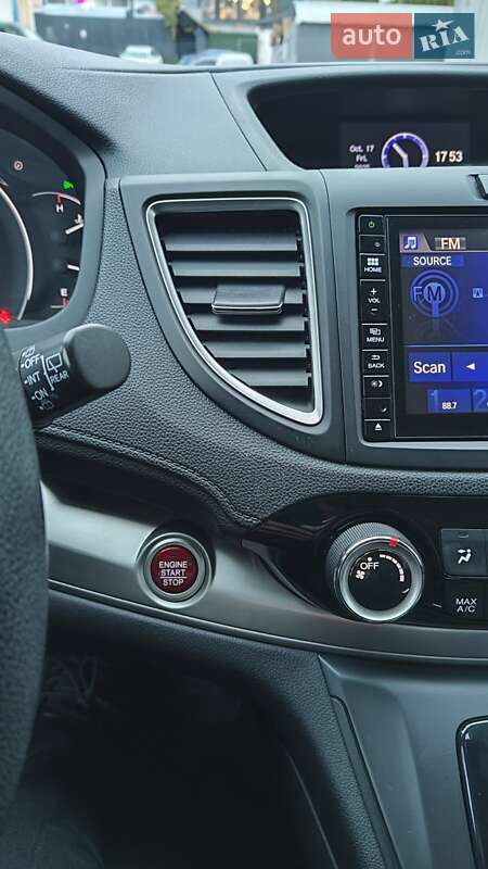 Внедорожник / Кроссовер Honda CR-V 2016 в Киеве
