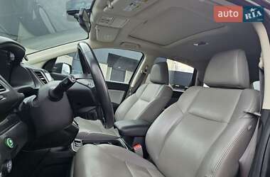Внедорожник / Кроссовер Honda CR-V 2015 в 