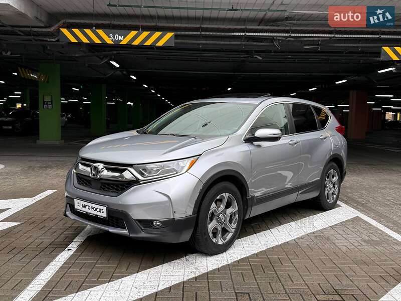 Внедорожник / Кроссовер Honda CR-V 2017 в Киеве