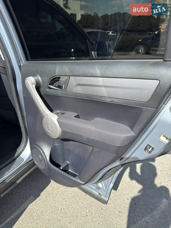 Позашляховик / Кросовер Honda CR-V 2008 в Сумах фото 26 Позашляховик / Кросовер Honda CR-V 2008 в Сумах