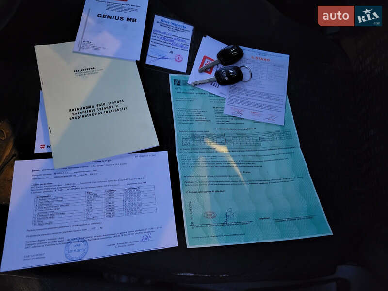 Внедорожник / Кроссовер Honda CR-V 2006 в Костополе