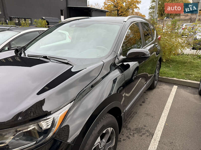 Внедорожник / Кроссовер Honda CR-V 2017 в Киеве