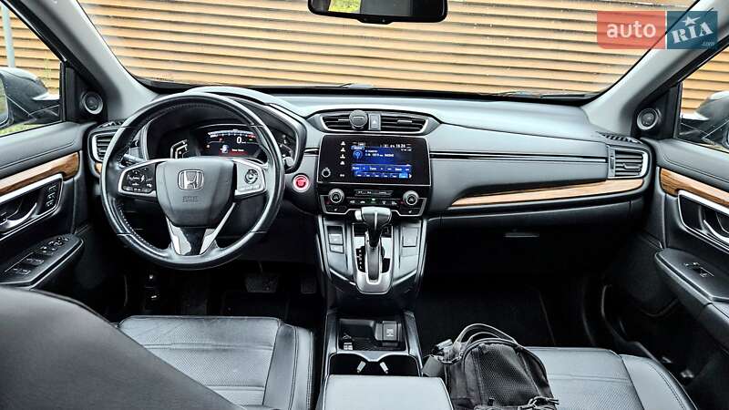 Внедорожник / Кроссовер Honda CR-V 2019 в Киеве