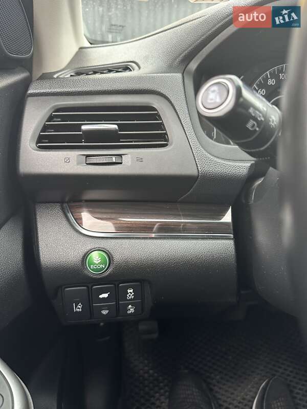 Позашляховик / Кросовер Honda CR-V 2015 в Львові фото 16 Позашляховик / Кросовер Honda CR-V 2015 в Львові