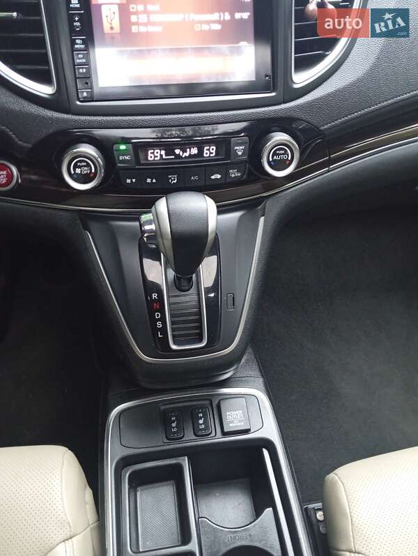 Внедорожник / Кроссовер Honda CR-V 2016 в Киеве