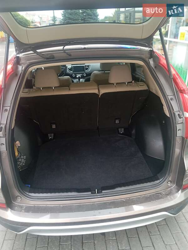 Внедорожник / Кроссовер Honda CR-V 2016 в Киеве
