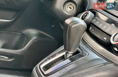 Позашляховик / Кросовер Honda CR-V 2015 в  фото 59 Позашляховик / Кросовер Honda CR-V 2015 в