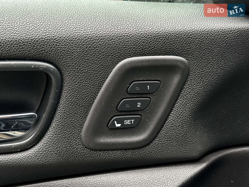 Внедорожник / Кроссовер Honda CR-V 2013 в Бродах