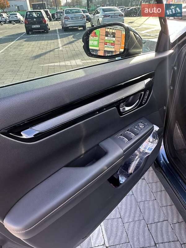 Внедорожник / Кроссовер Honda CR-V 2023 в Львове